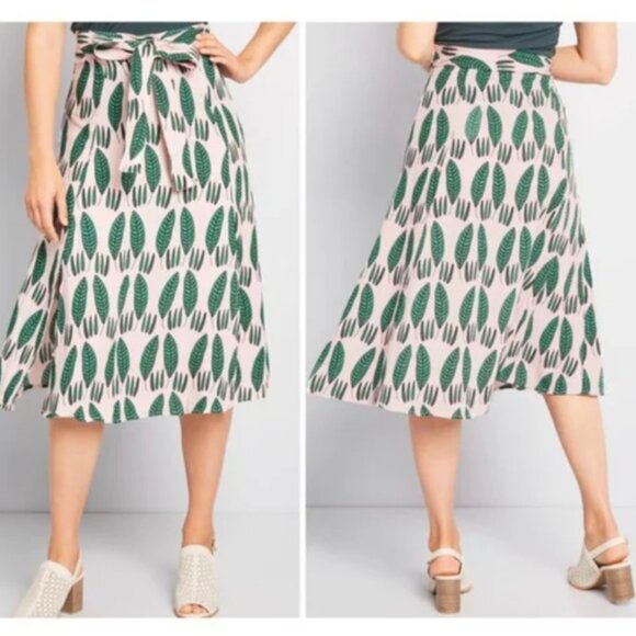 ModCloth Pepaloves Leaf Midi Skirt M - Picture 1 of 3